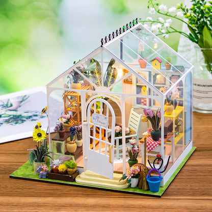 Sunshine Garden House OverDecade