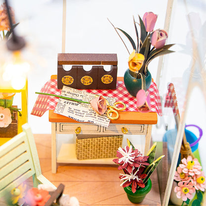 Sunshine Garden House OverDecade